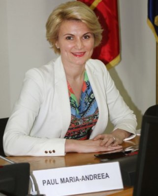Andreea Paul: 